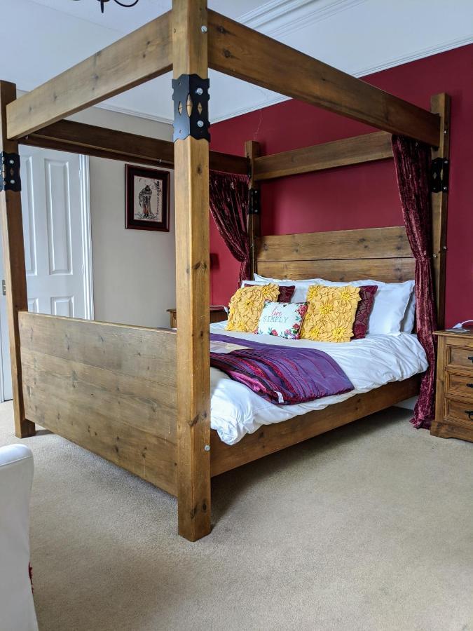Hillcrest Guest house