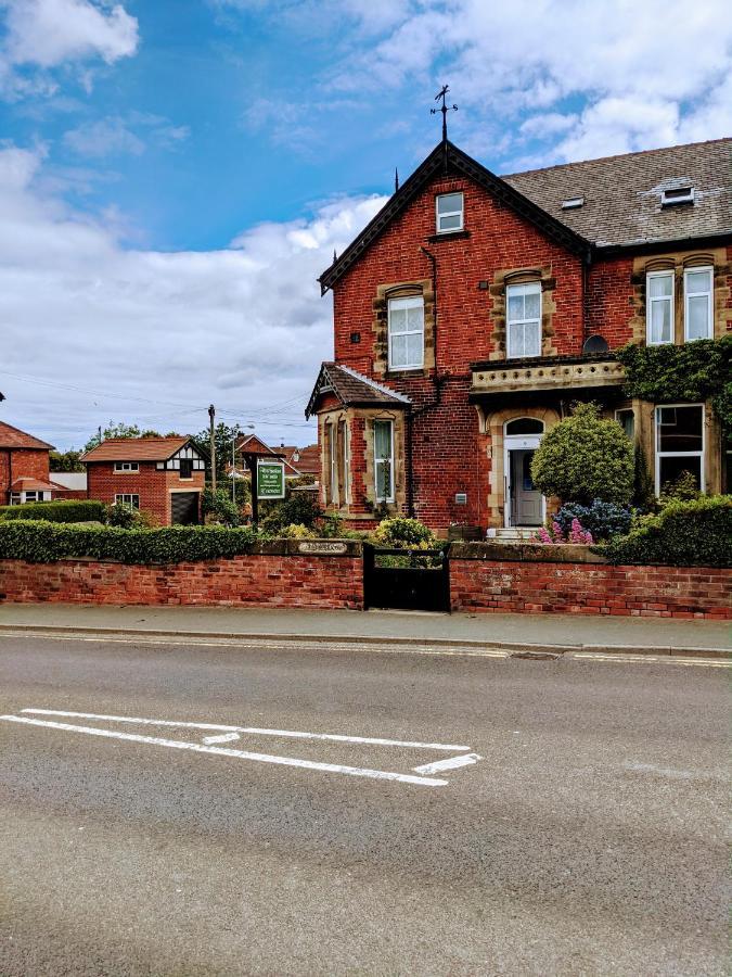 Hillcrest 4* Whitby