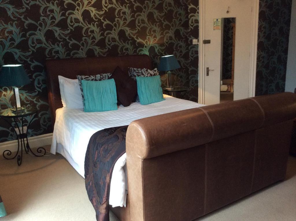 Hillcrest Guest house 4*